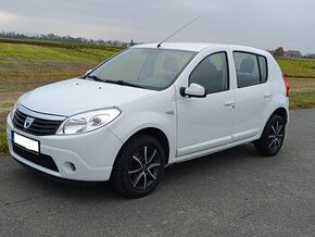 Dacia Sandero, 1.2 benzín-štvorvalec, 115 400km, ako nové