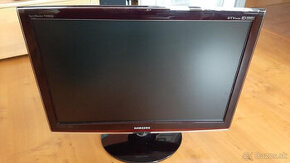 Samsung SyncMaster T240HD - 1