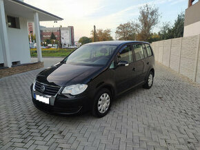 Volkswagen Touran 1,9 TDI  Black Line 6-st. Manuál