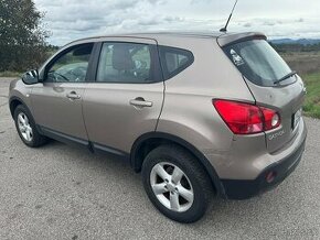 Nissan Qashqai 1.5dci 4x2 2008 ---nová STK EK----