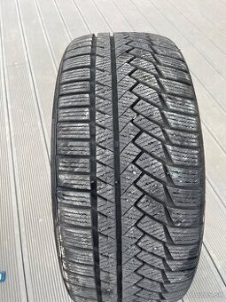 Continental 225/40R18 92V