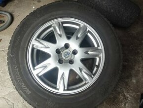 235/65 r17 Volvo