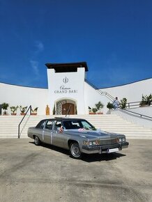 SVADOBNÉ AUTO - Cadillac Fleetwood 1979