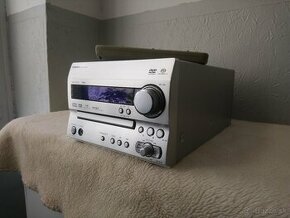 Onkyo - DR 815