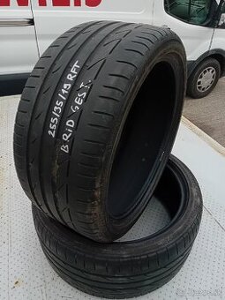 2x 255/35R19 Letné pneumatiky Bridgestone RFT