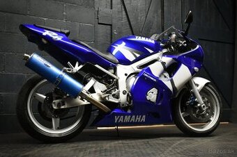 Yamaha YZF R6 rv2000