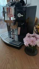 Kávovar DeLonghi - 1