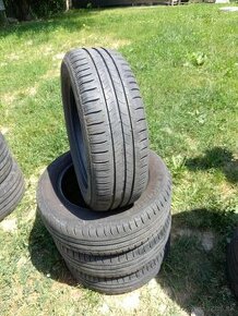 185/60R15. 88H. Michelin