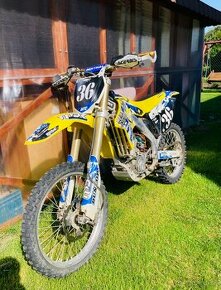 Suzuki rmz 250 - 1