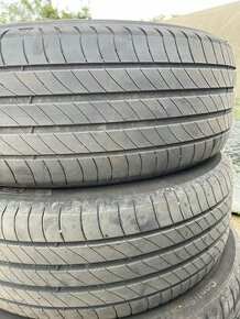 205/60 R16 michelin