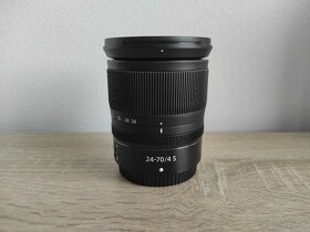 Nikon Z 24-70mm f/4 S, zánovný stav