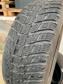 215/70 R16