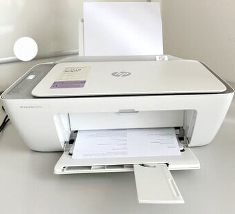 Tlaciaren s kopirkou a scenom hp deskjet 2820e