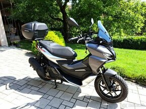 Aprilia SR GT125