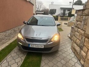 Peugeot 308 REZERVOVANÉ