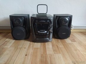 Hi-fi veža Panasonic