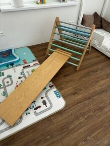 Elis design Montessori Piklerovej triangel set