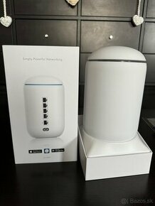 Ubiquiti UDM - Security gateway s WiFi 5 v krasnom designe