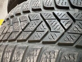 225/40r18 pirelli