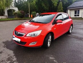 Opel Astra J