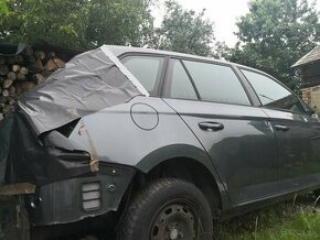 Škoda Fabia 3 kombi - karoséria na diely, bez TP