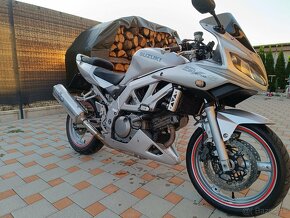 Suzuki SV650S - 1