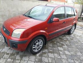 Predam ford fusion 1.4tdci 50kw M5 Rv2005 klíma 5dv