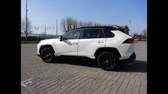 TOYOTA RAV4 r18