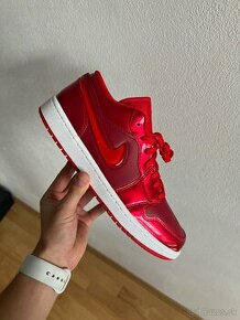 Nike Air Jordan Low Red - 1