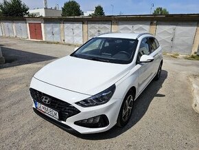 Predám Hyundai i30 combi, 1.5 DPi, r.v.2022, biela combi