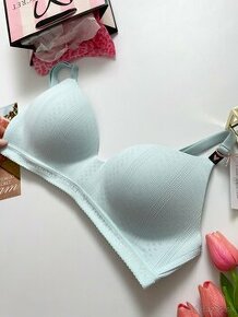 Victoria’s Secret bezkosticova podprsenka 80C