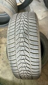 Predám zimné pneumatiky 235/50 R19