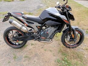 KTM duke 790