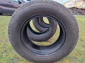 Predám 225/65 R16 CP