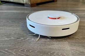 Robotický vysávač Roborock S6 pure s Mopom - 1