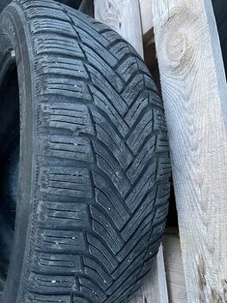 Pneu 215/55 R17 zimne