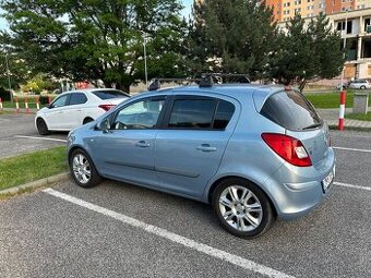 Opel Corsa 2009 1.4 M/T