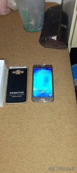 Ako novy Samsung Galaxy J5 SM-J500FN Zlatá verzia s foliami - 1