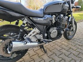 Yamaha XJR 1200 - 1