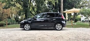 Renault Mégane Grandtour 2.0 dCi - 1