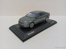 Škoda Superb III, 1:43