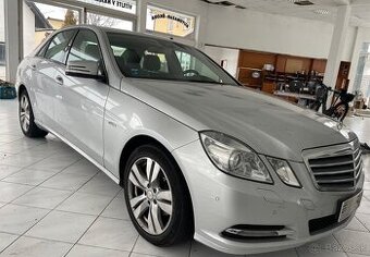 Mercedes-Benz E220CDi//111tis.km//AUTORIZOVANÝ SERVIS