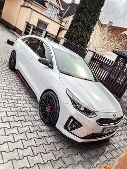 KIA PROCEED GT 150KW A/T 2021