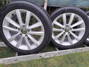 5x112 r17 orig VW 235/45 R17 rok 2024