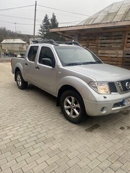 Nissan Navara d40 automat 128kw