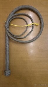 Pastiersky bič (BULLWHIP)