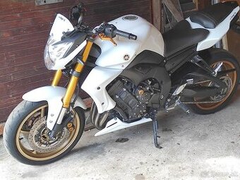 Yamaha FZ8