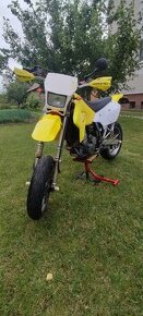 Suzuki drz 400 E