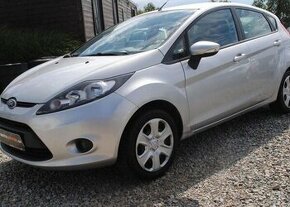 Ford Fiesta 1,6 HDI KLIMA,+SADA KOL nafta manuál 55 kw - 1