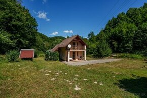 Chata na polosamote 1800m od kúpaliska, Vyhne, 1150m2, VIDEO